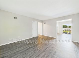 8030 Campbell St #8036, Kansas City, MO 64131
