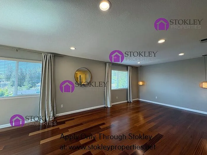 55 Saint Thomas Ln — Photo 16