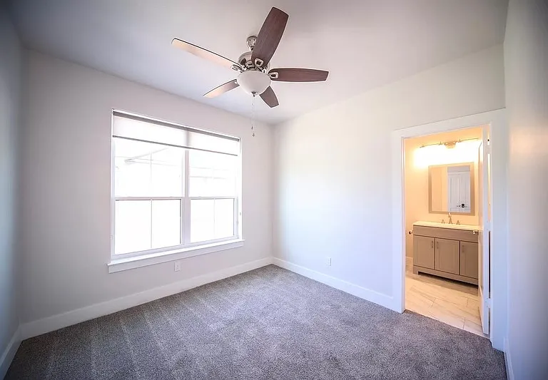 2340 Benbrook Dr — Photo 5