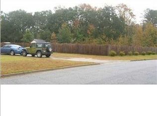 100 Madeline Hill Ct, Leesburg, GA 31763