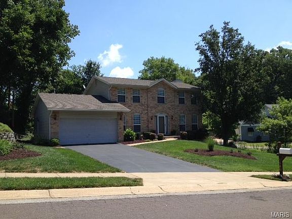 2nd image of 1080 Chatelet Dr
