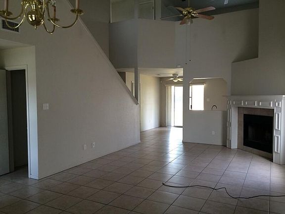 2nd image of 4403 Rainlily St