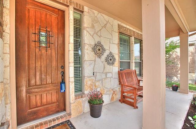 2nd image of 805 Walsh Hill Trl