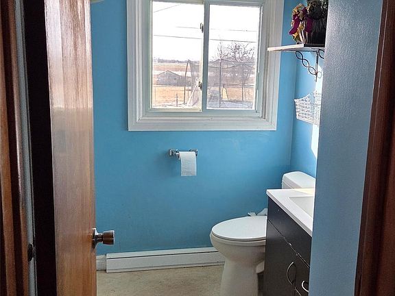 5th image of 2380 S Van Dyke Rd