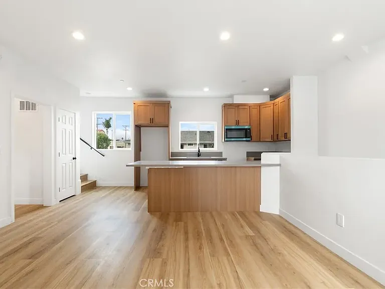 1625 W 227th St — Photo 21