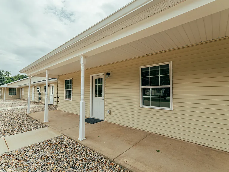 300 E Bacon St #4 — Photo 11