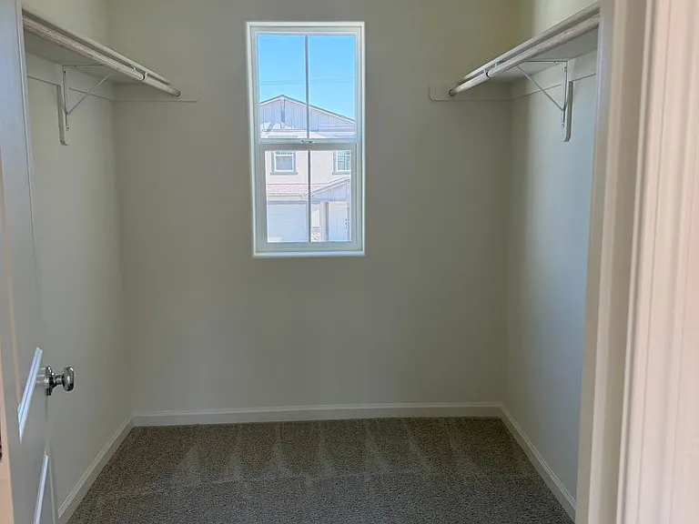 1919 Oak Falls Ct — Photo 11