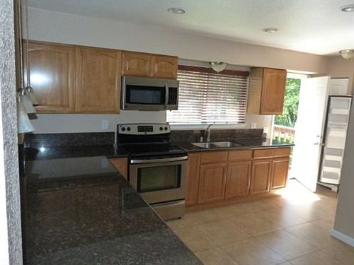 3rd image of 2223 Washington Ave
