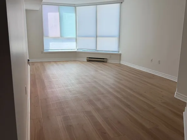 38 Elm St, Toronto, ON