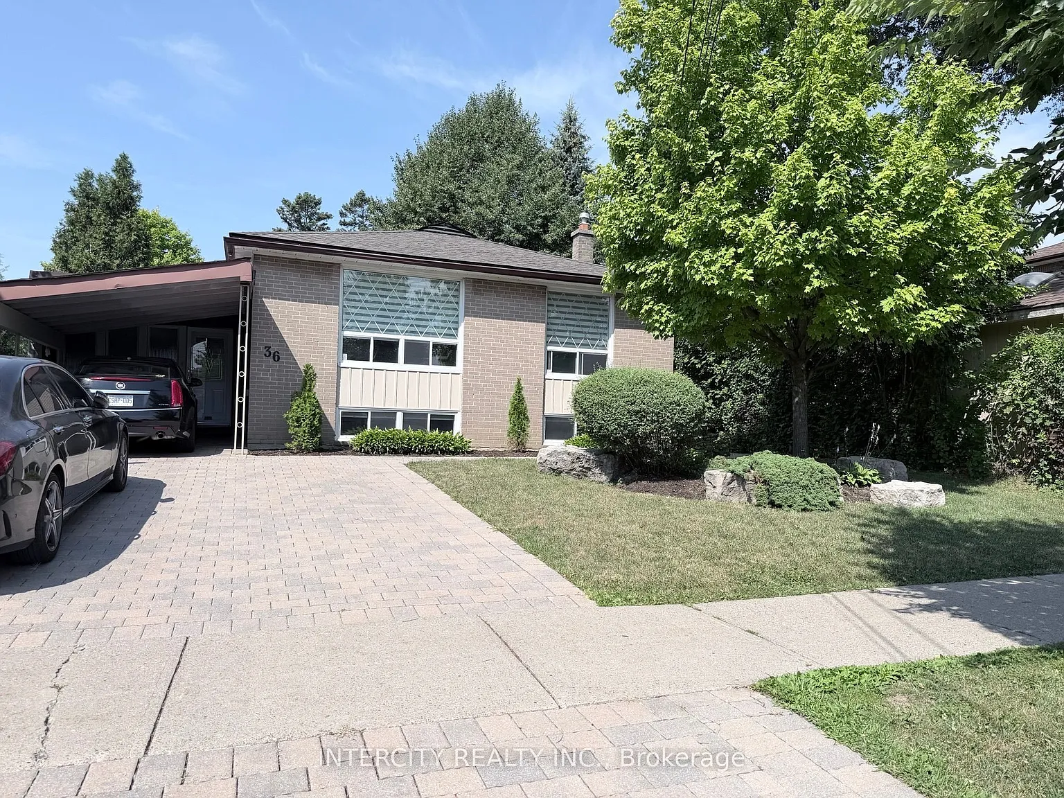 2 bed, $1,800 — Photo 1