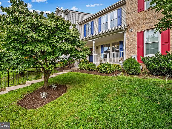 3rd image of 62 Ironwood Cir