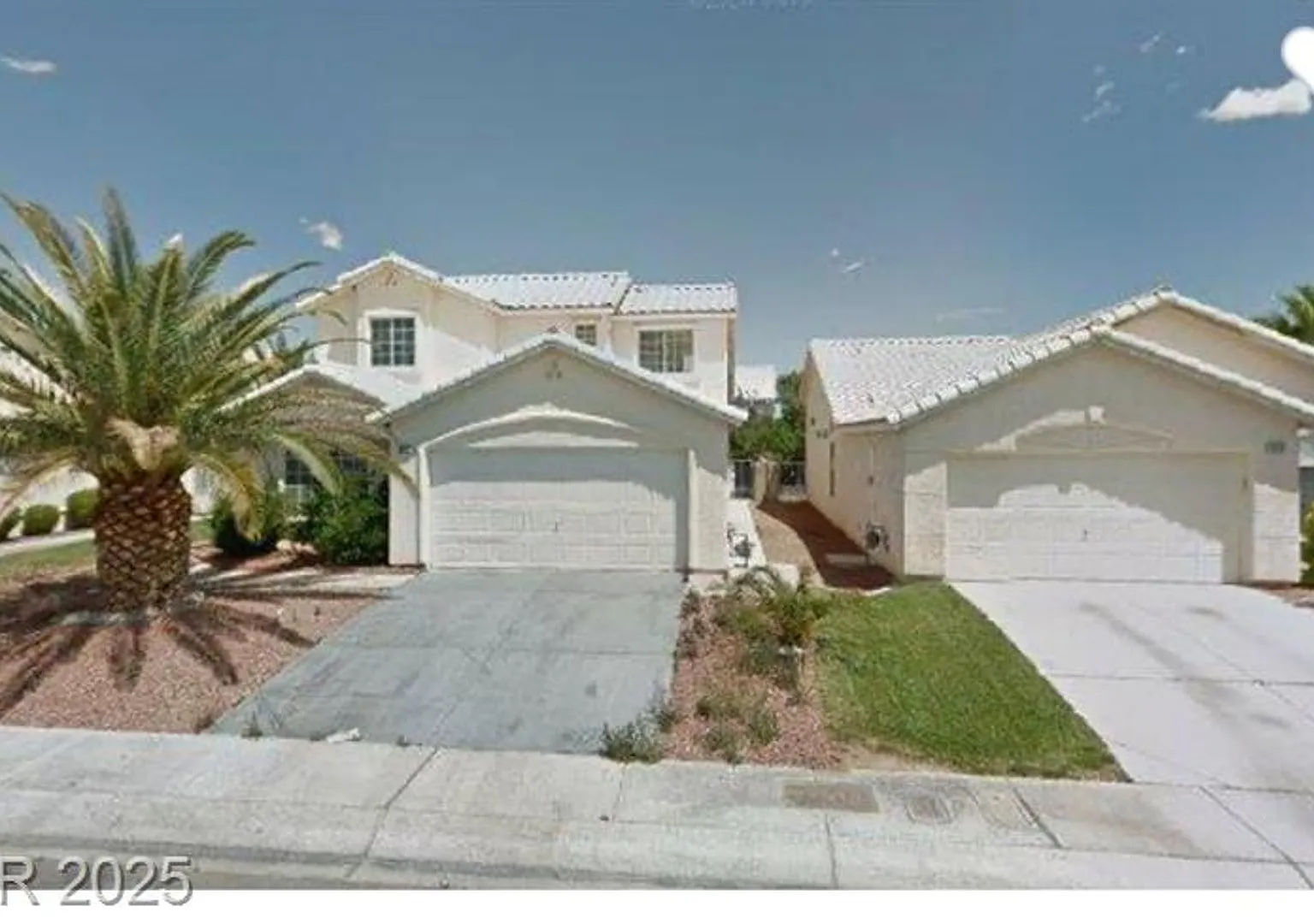 Large 2 Story Home! — Photo 2
