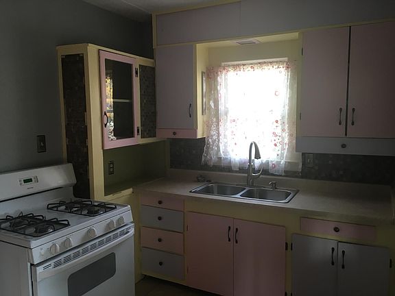 5th image of 1305 N Harris St
