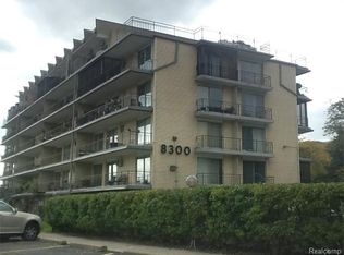 8300 E Jefferson Ave APT 308, Detroit, MI 48214