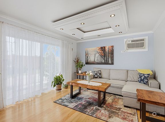 3rd image of 7442 W 86th St #2A
