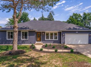 10 Crofton Rd, Oswego, IL 60543