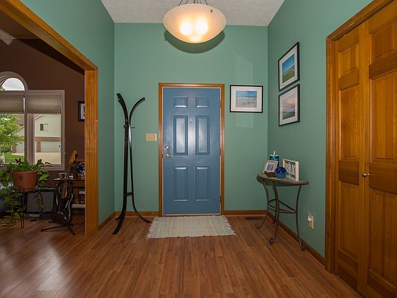 4th image of 7246 Fox Hunt Ct