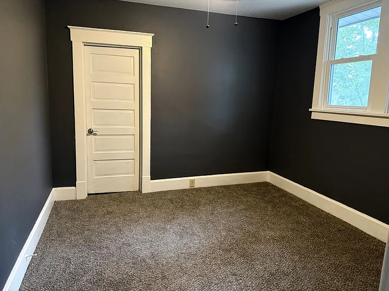 2638 Sanford Ave — Photo 7