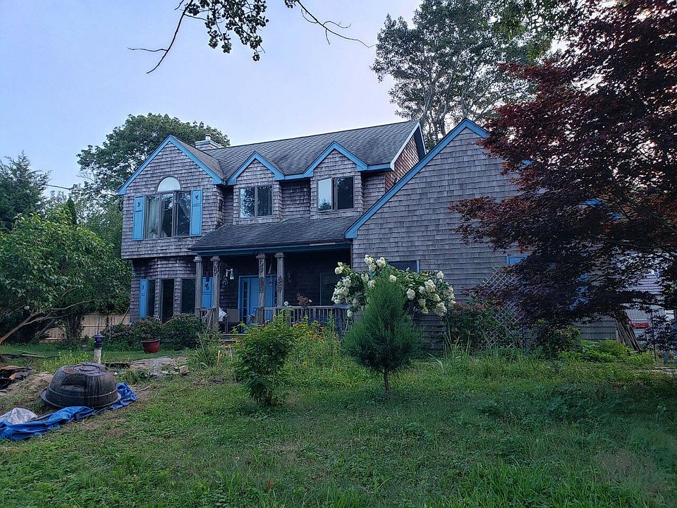 1st image of 11 Sag Harbor Tpke