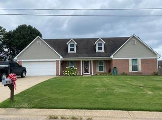 38 Woodshire Ln, Brighton, TN 38011