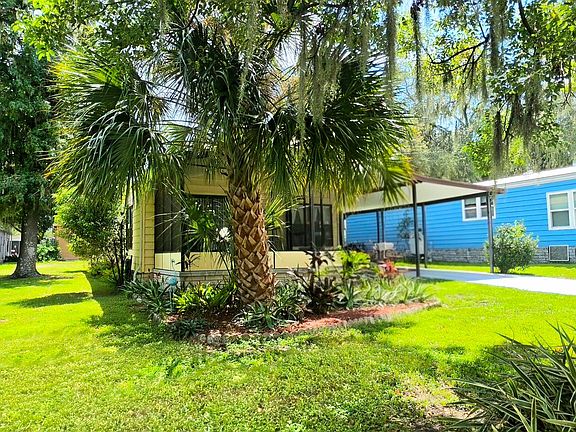 5th image of 10910 Whispering Oaks Cir