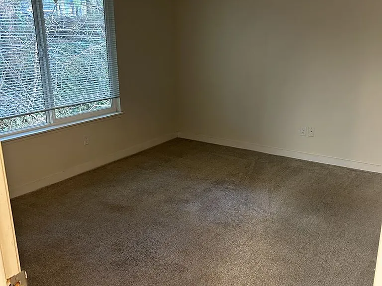 34015 1st Cir S — Photo 5