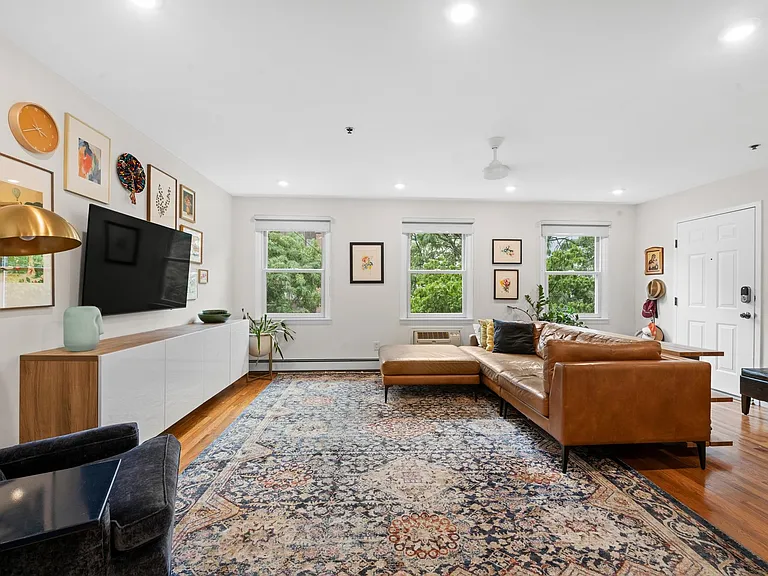 613 Madison St #B — Photo 3