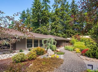 14210 SW Reddings Beach Rd, Vashon, WA 98070