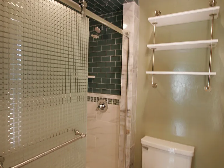207 Grandview Pl #2 — Photo 12