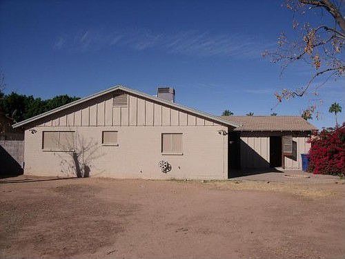 3rd image of 4827 S Heather Dr