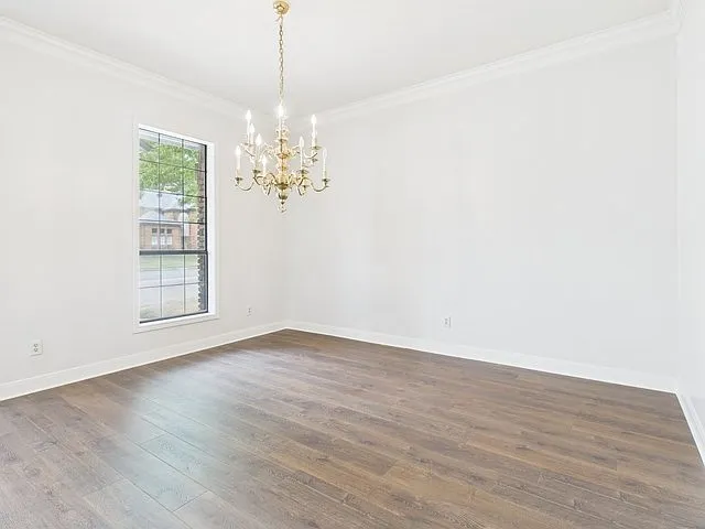 1178 Oval Dr — Photo 12
