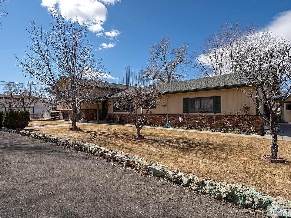 1st image of 1050 Kerry Ln