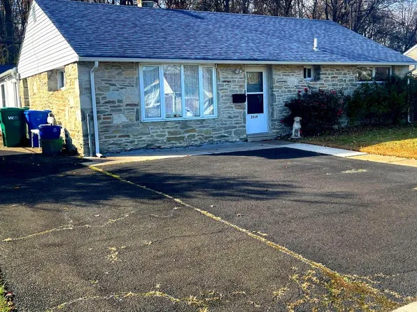 2519 Woodlawn Dr, Bristol, PA 19007