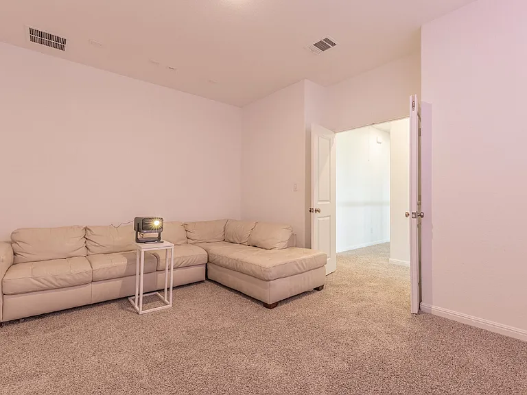 2332 Giona Pl — Photo 44