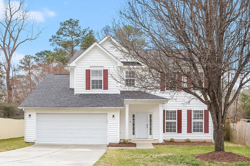 4 bed, 2.5 bath, 2300 sqft, $2,375 — Photo 1