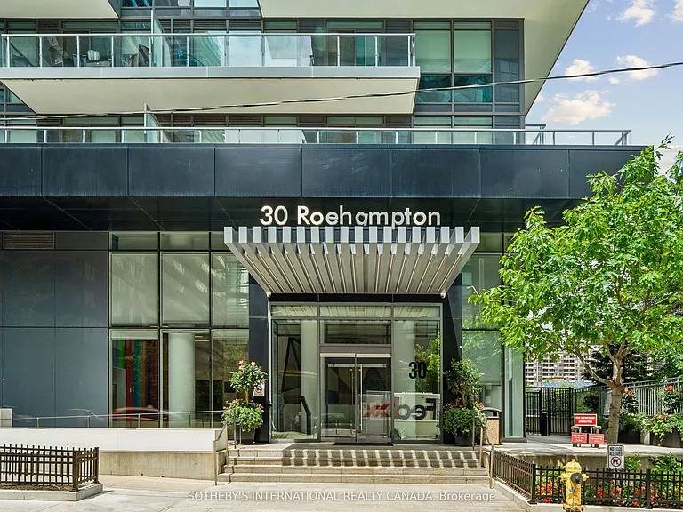30 Roehampton Ave W #402 — Photo 2