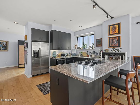 3rd image of 510 Monroe Avenue #401