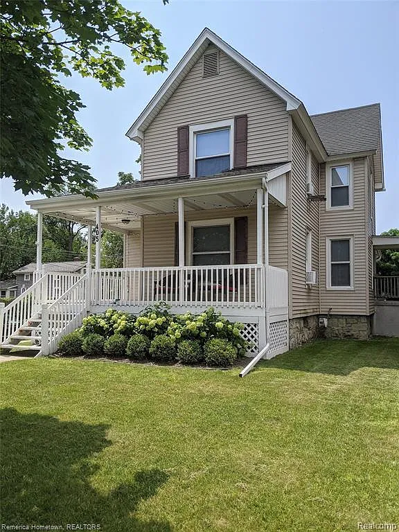 2 bed, 900 sqft, $1,695 — Photo 2