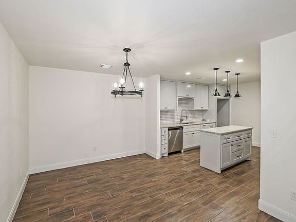 5th image of 7609 Woodford Ave
