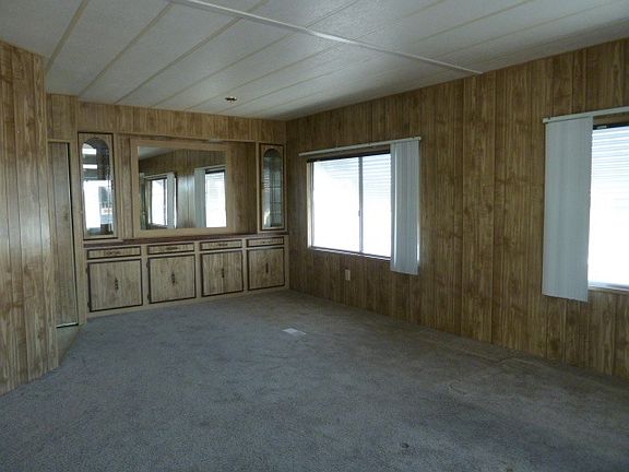2nd image of 881 N Lake St Space 255