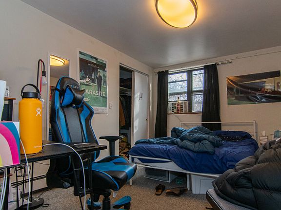 4th image of 450 Park Dr #1A