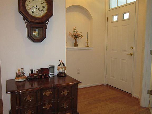 2nd image of 6155 Glenarbor Dr