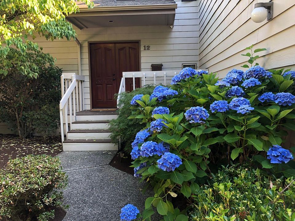 1st image of 12 143rd Ave SE