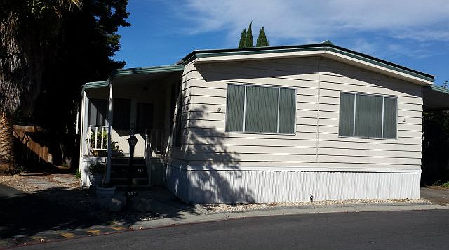1st image of 637 Hermitage Ln #637