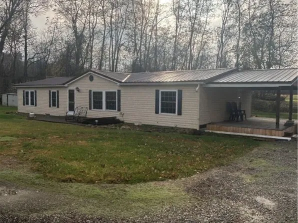 341 Bridgeport Rd, Mount Pleasant, PA 15666