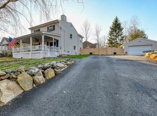 110 Race Track Dr, Hewitt, NJ 07421