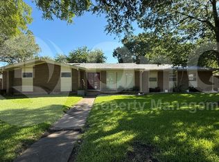 11530 Mid Surrey Ct, Dallas, TX 75229