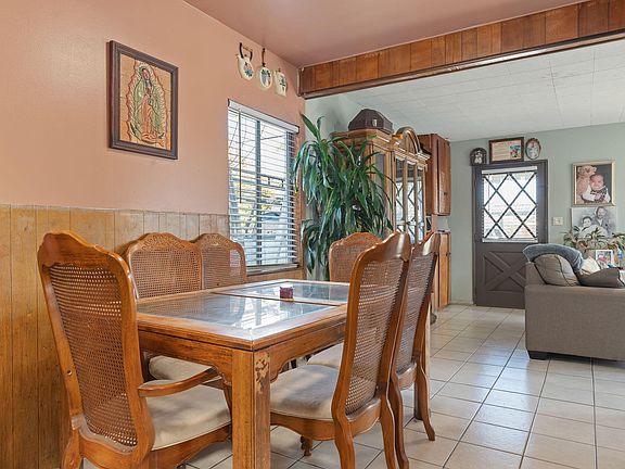 5th image of 99 Nectarine Ave