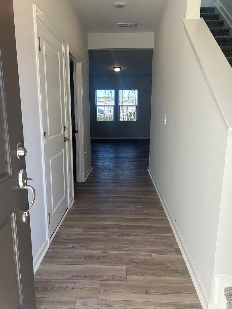 1453 Rhodes Pond St — Photo 2