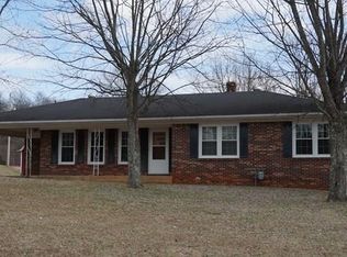 440 Airport Rd, Livingston, TN 38570